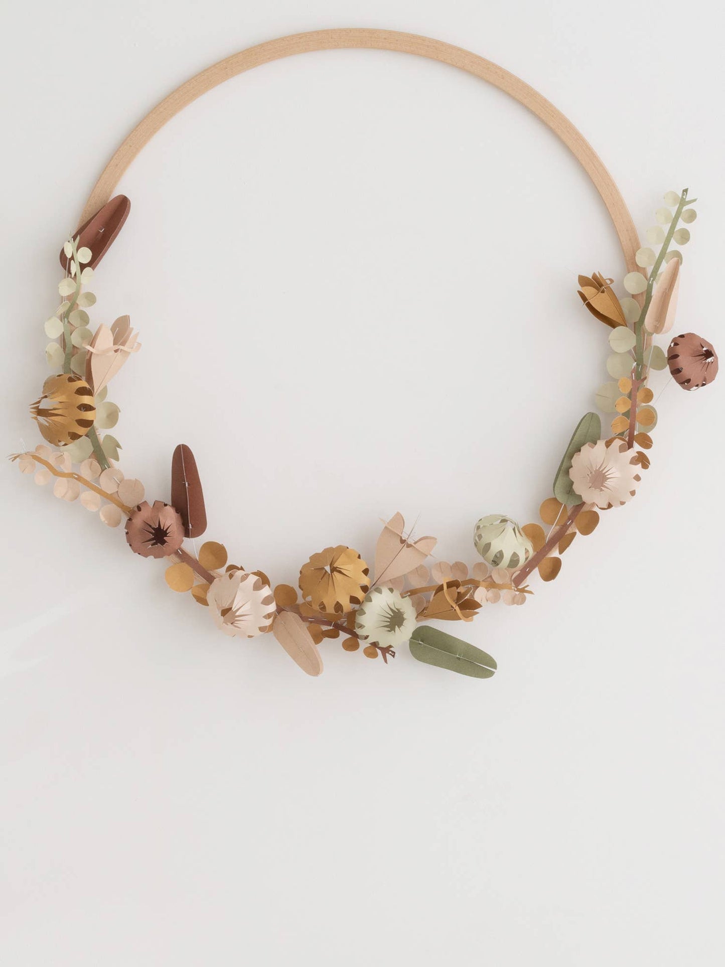 Papierblumen – Erdtöne