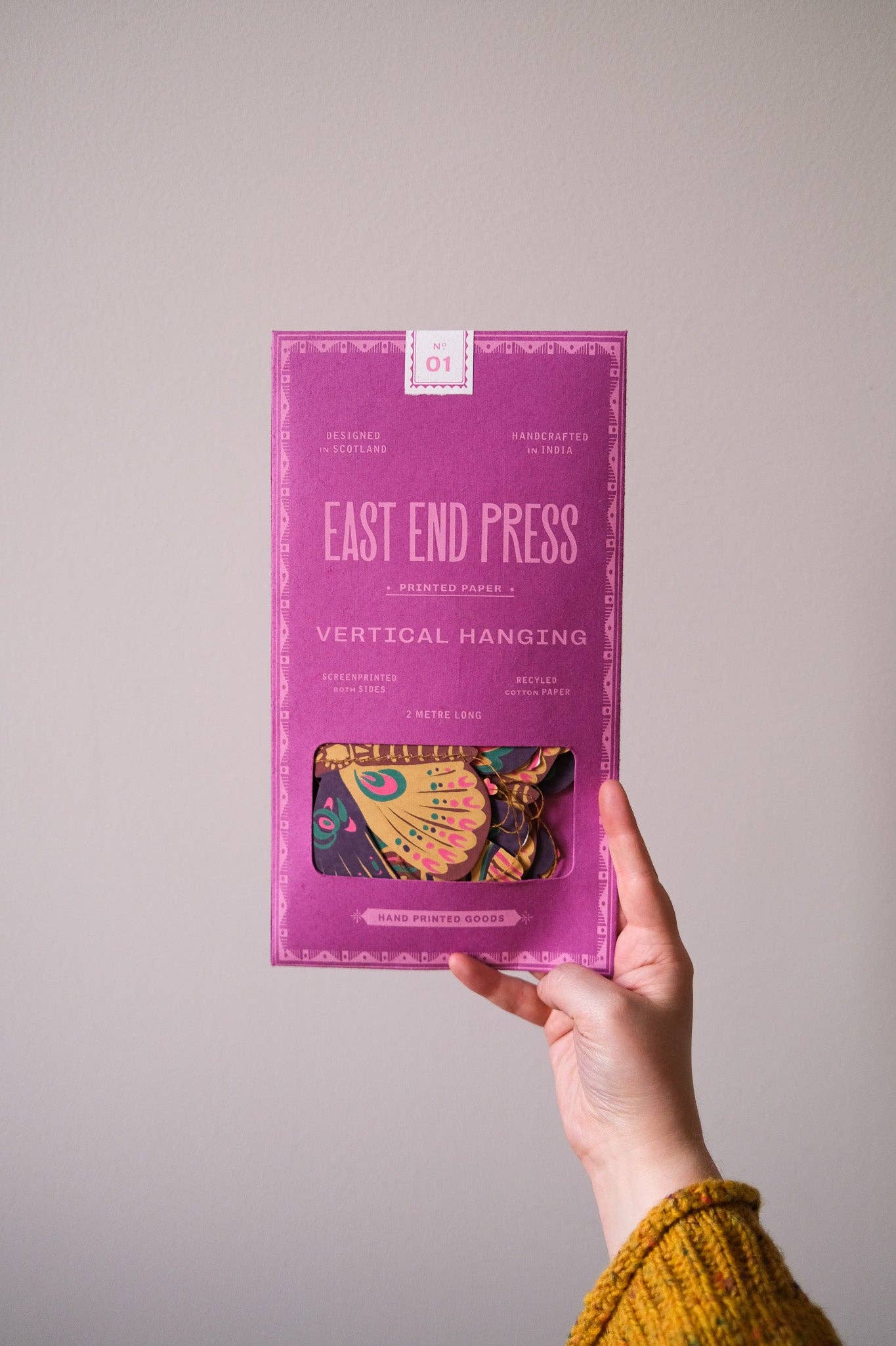 Vertikale Girlande Schmetterling