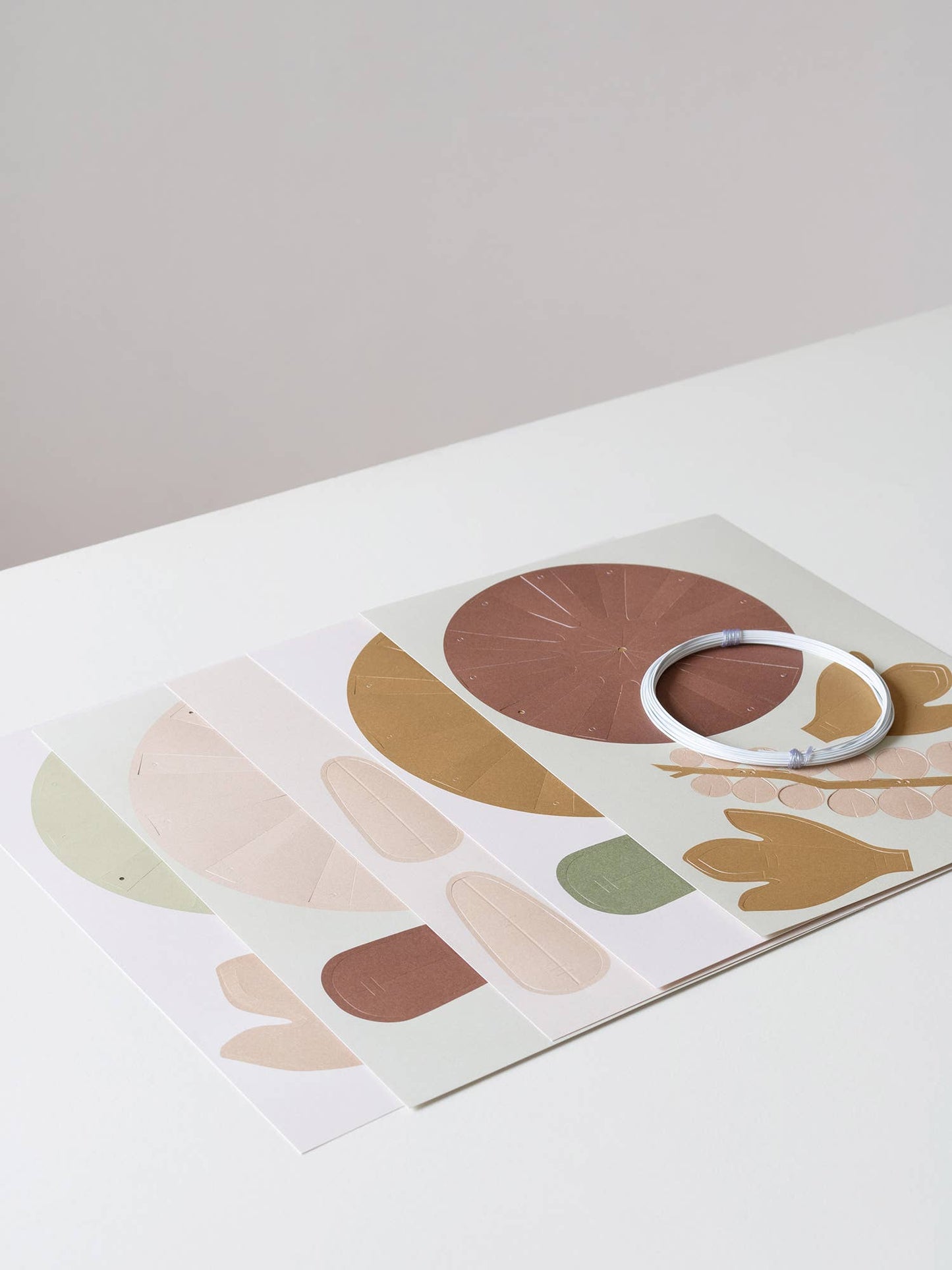 Papierblumen – Erdtöne