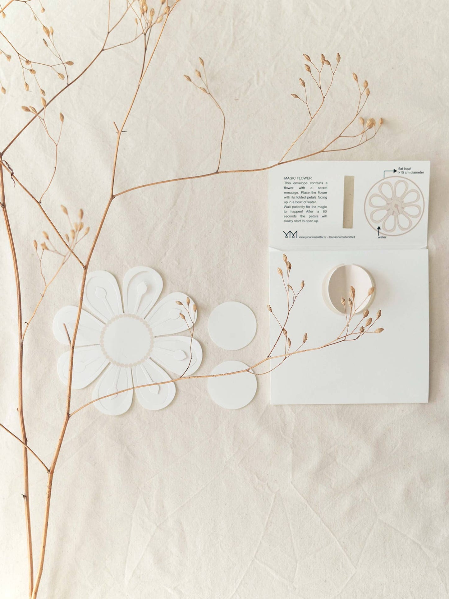 Grusskarte MAGISCHE Blume - weiß