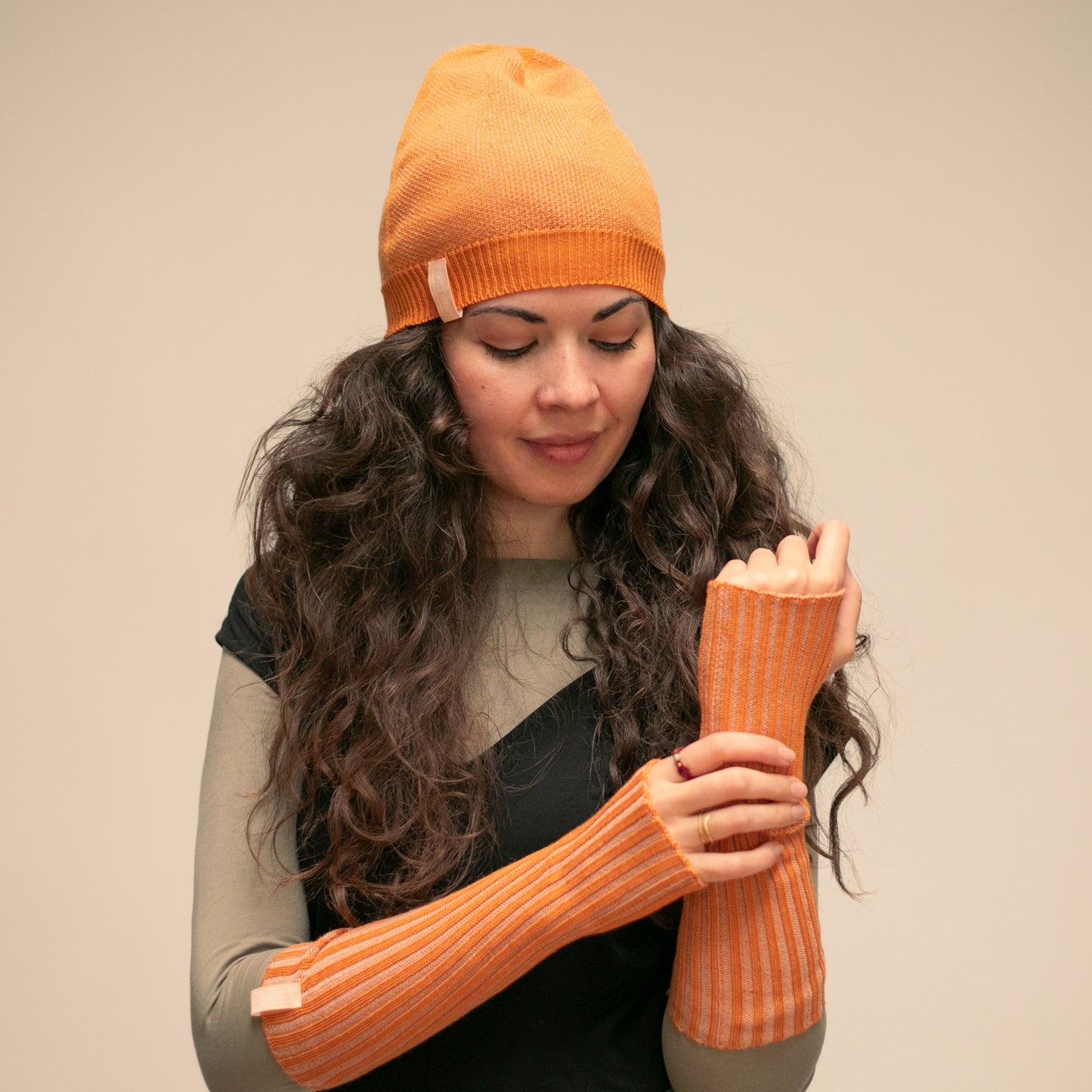 Dona Flora Handstulpen in diversen Farben
