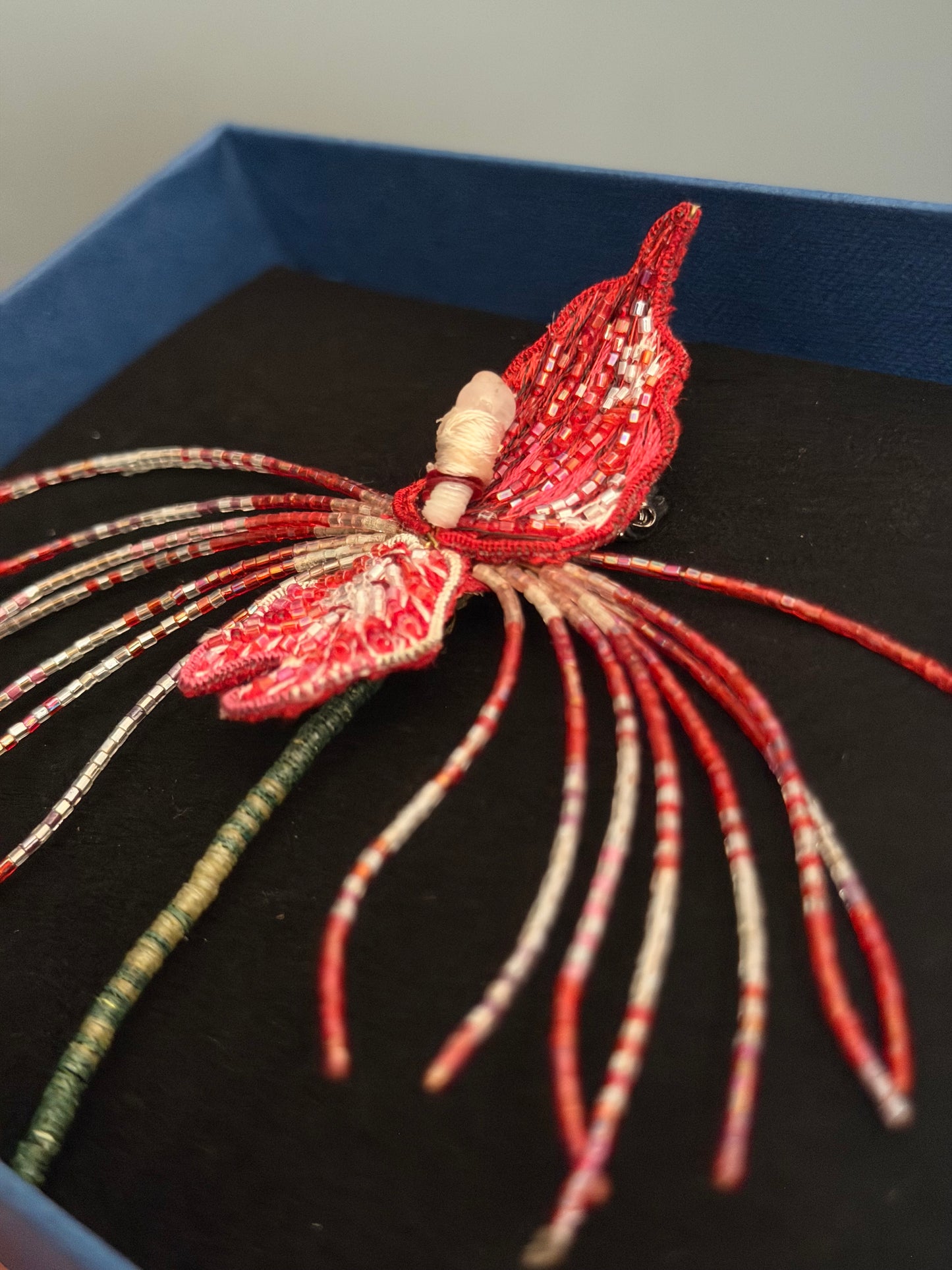 Rote Drachenorchidee – Red Dragon Orchid Brooch