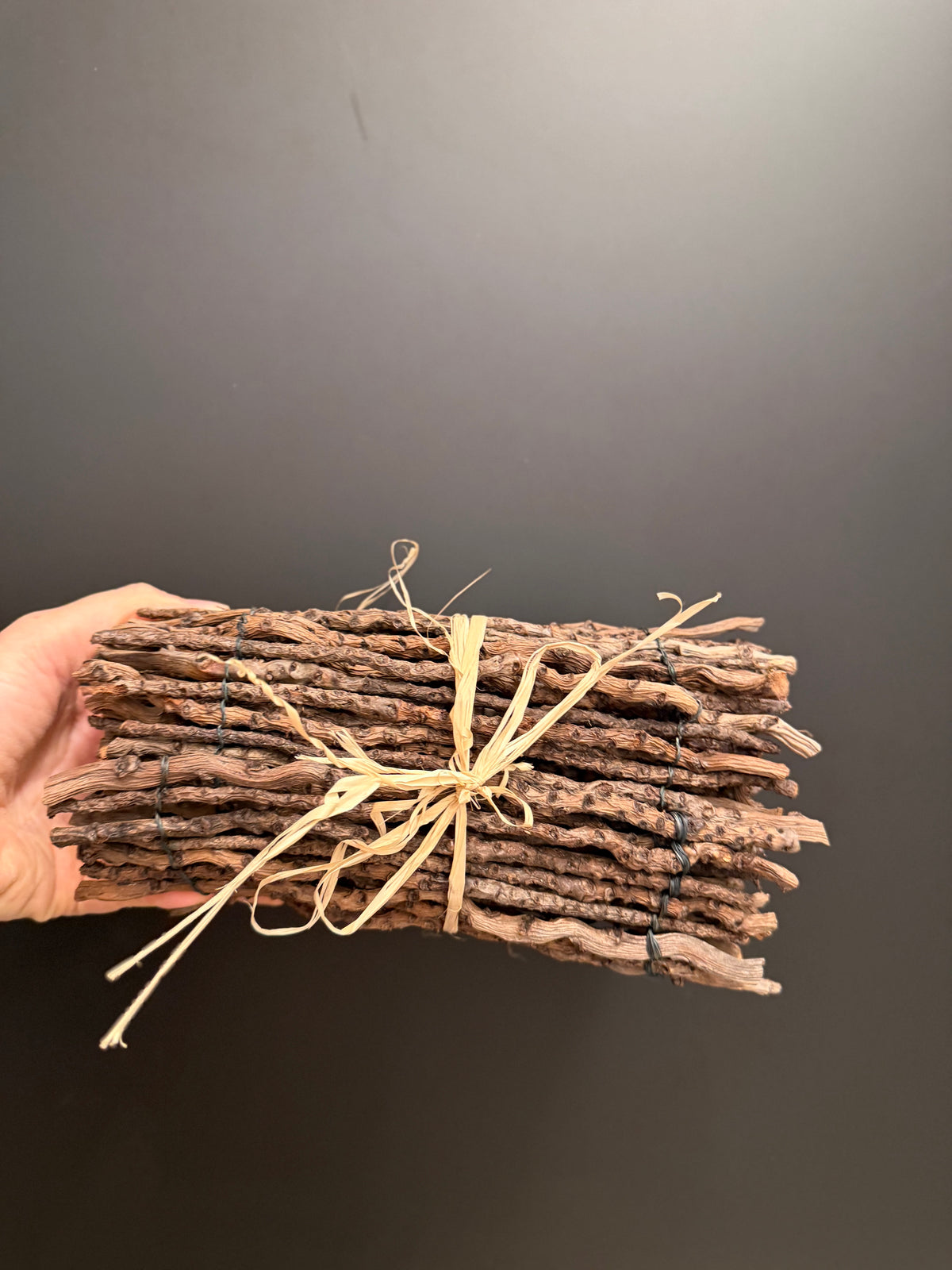 Tischläufer aus Kokosholz 20×90 cm - Naturdeko | Vielseitig & wandelbar