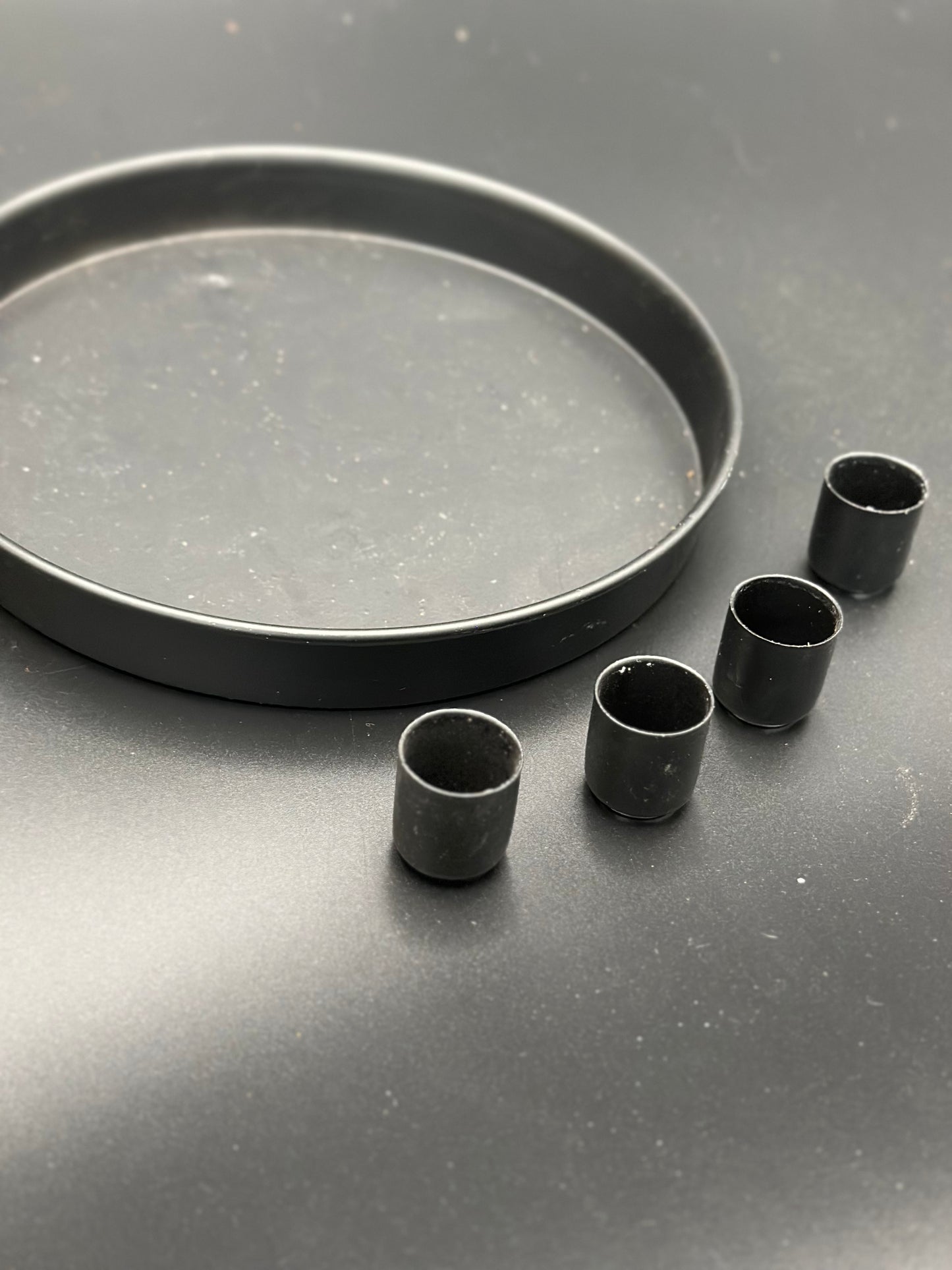 Tablett mit Magnet Tüllen