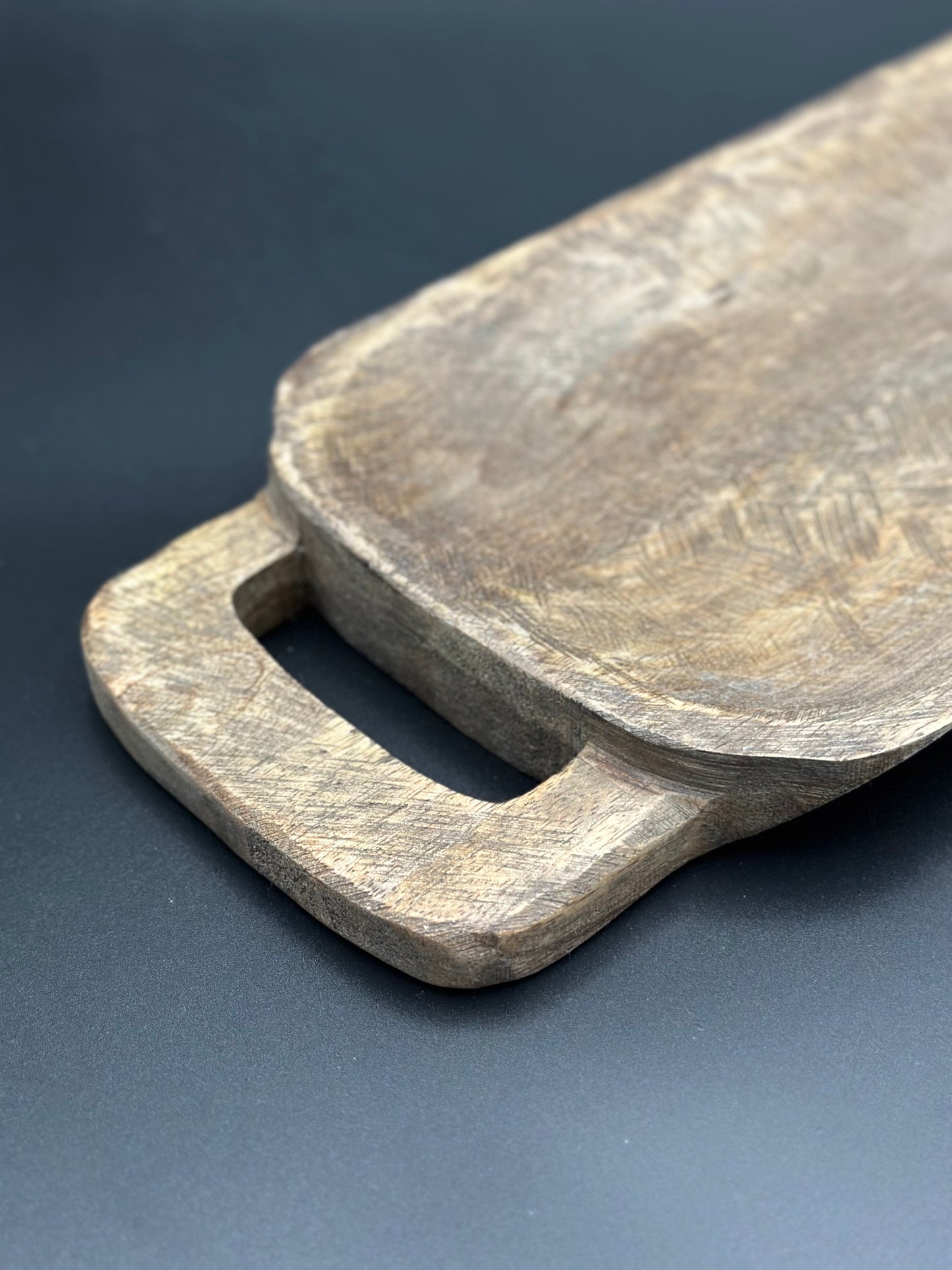 Holztablett mit Henkel