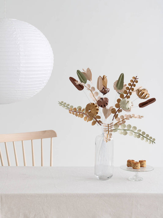 Papierblumen – Erdtöne