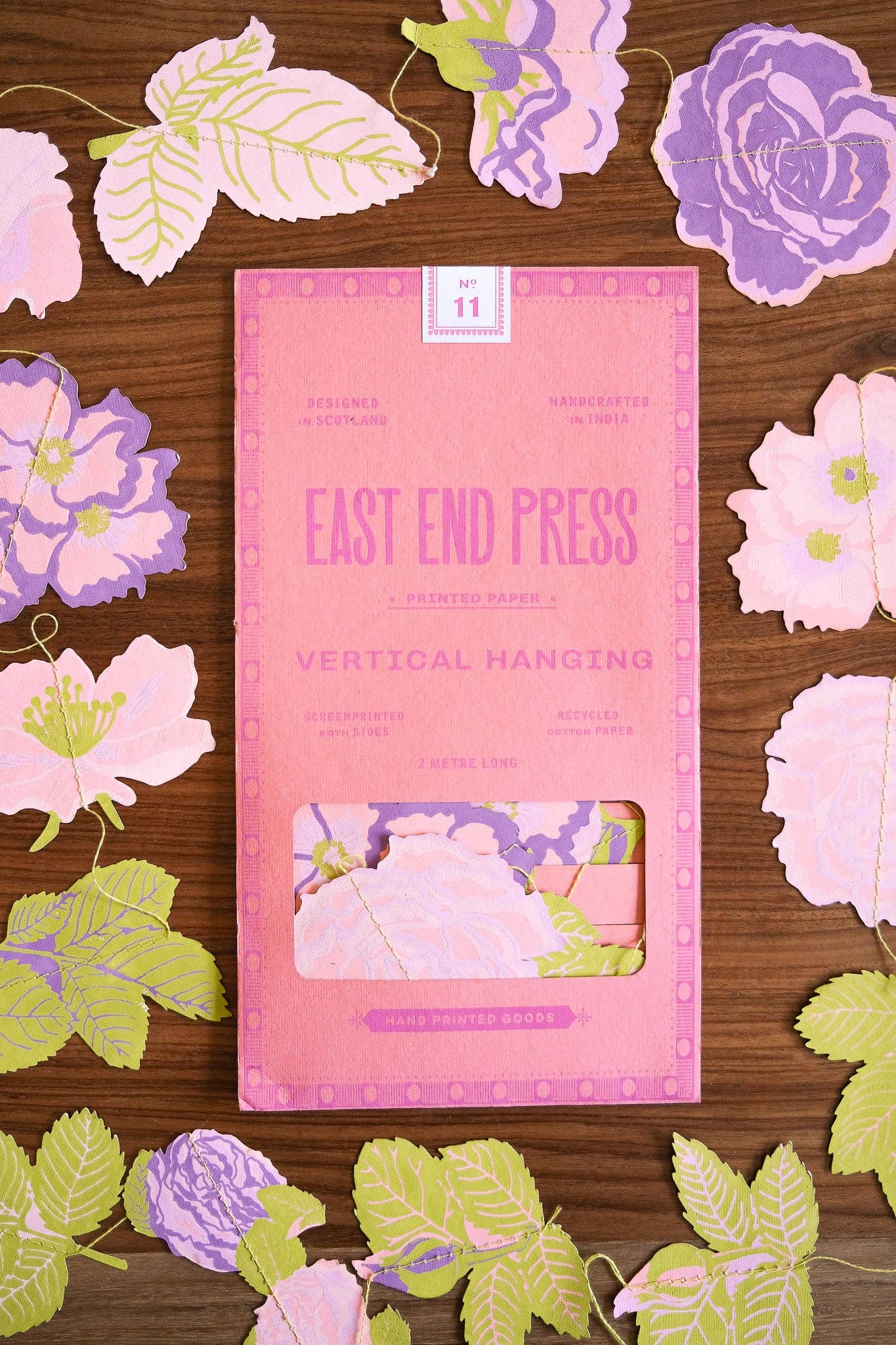 Vertikale Girlande Rosen