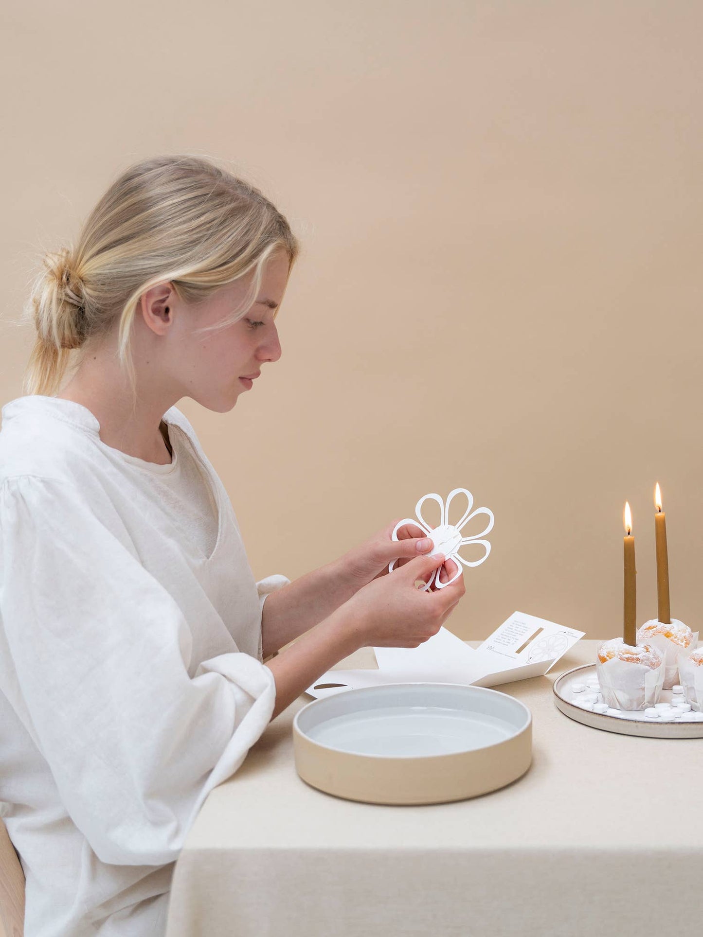 Grusskarte MAGISCHE Blume - weiß