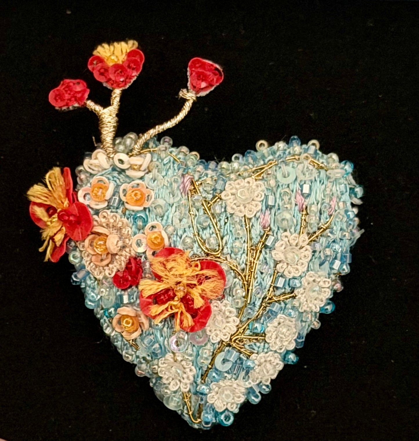 Blütenherz – Blooming Heart Brosche