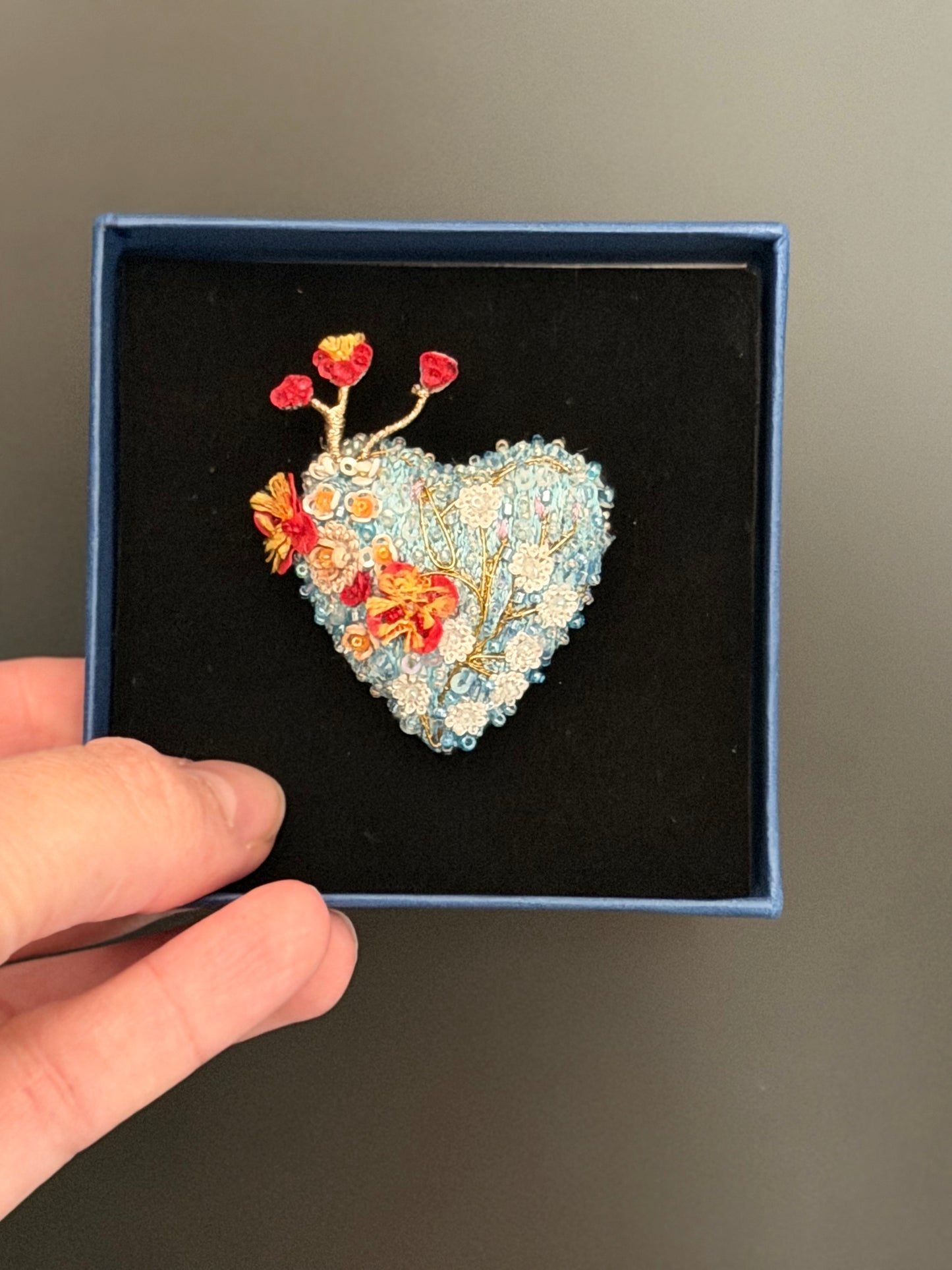 Blütenherz – Blooming Heart Brosche