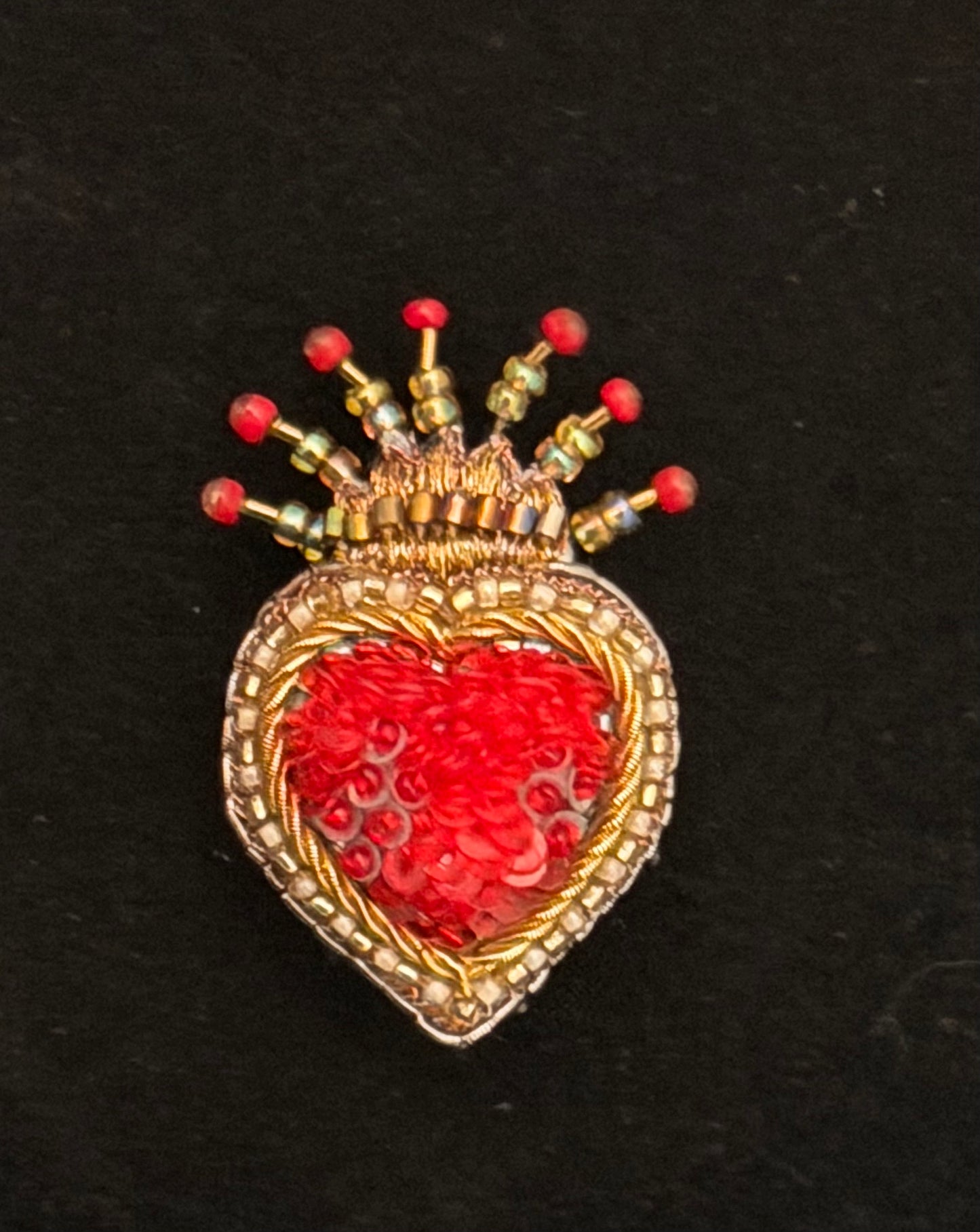Queen of Hearts – Queen of Hearts Brosche