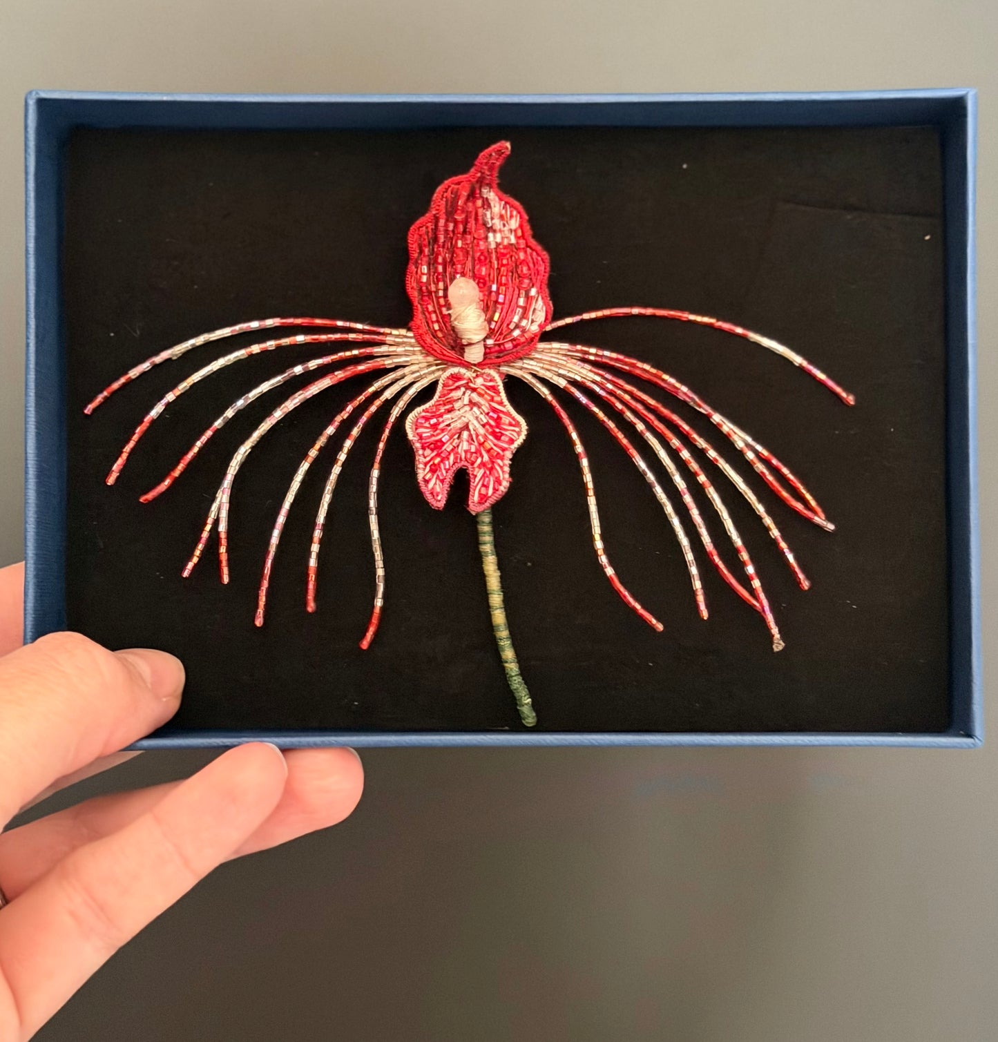 Rote Drachenorchidee – Red Dragon Orchid Brooch