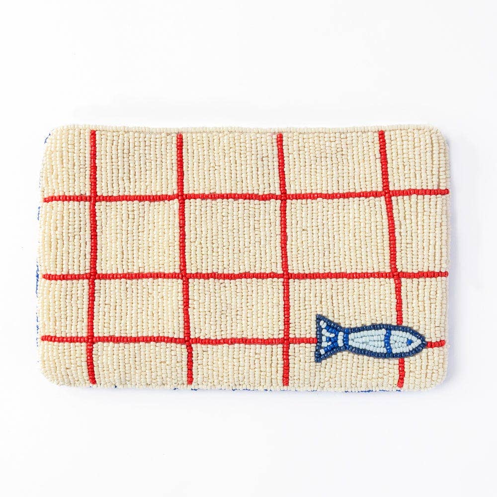Leila Sardinen-Perlen-Clutch mit Trageschlaufe