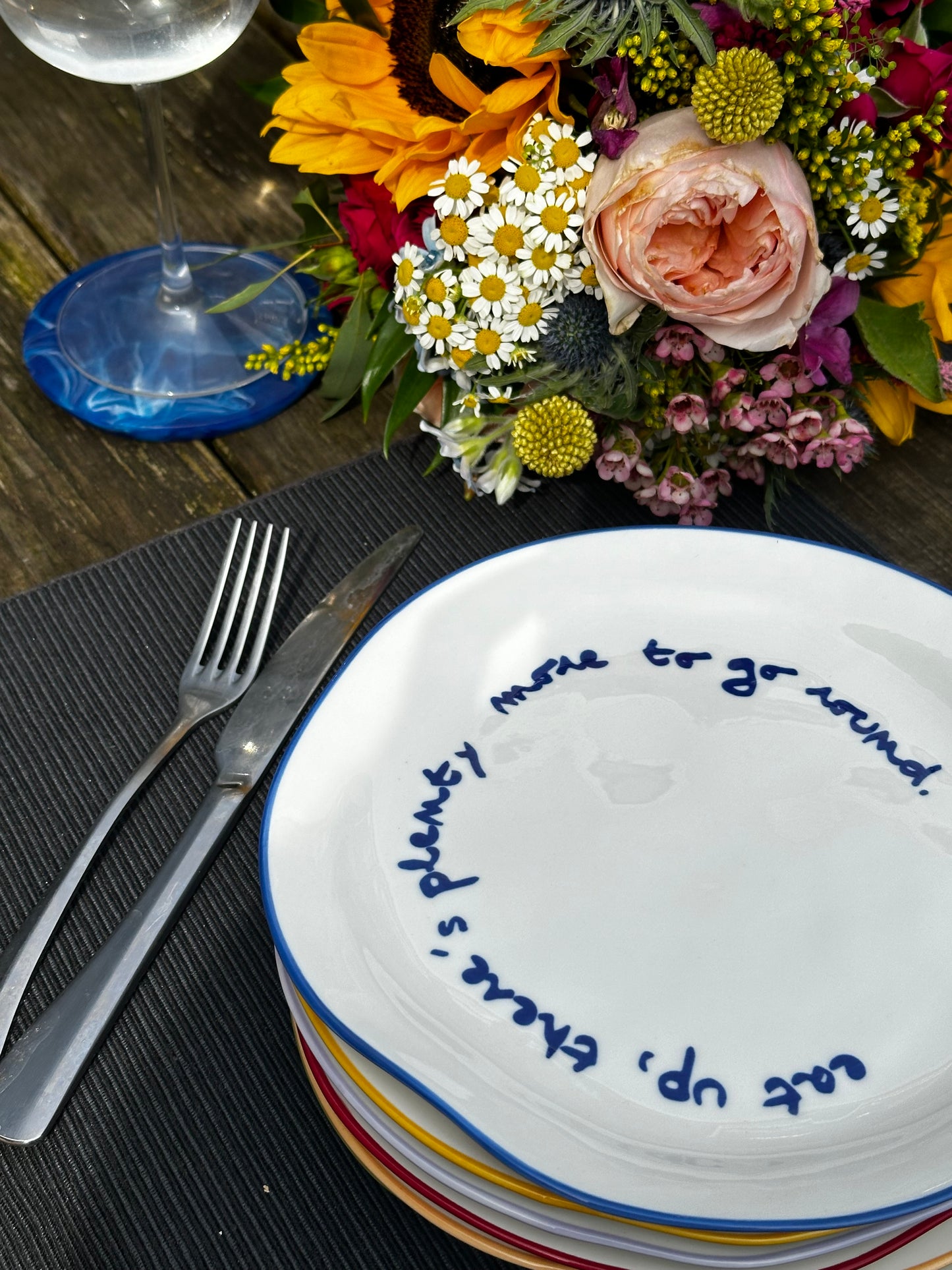 Maegen Slogan Plate – Blue – Eat up, there’s plenty